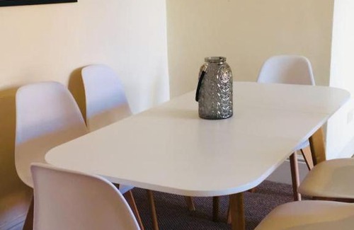 St Leonards-On-Sea Apartment | Spacious Apartment in the Heart of St Leonards