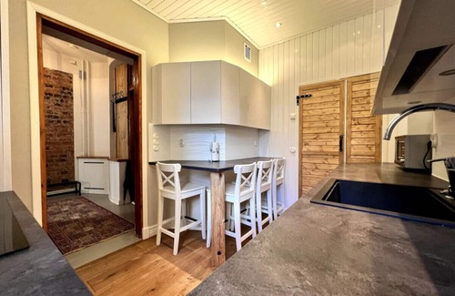 Tampere Apartment | Spacious apartment that hosts up to 10 guests with free parking
