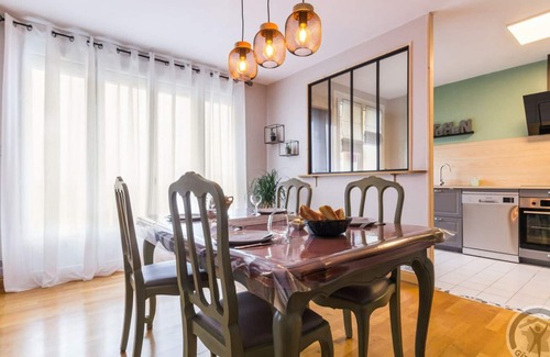 Granville Apartment | Spacious Apartment with Balcony in Granville, Near Beach and Shops