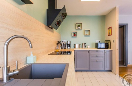 Granville Apartment | Spacious Apartment with Balcony in Granville, Near Beach and Shops
