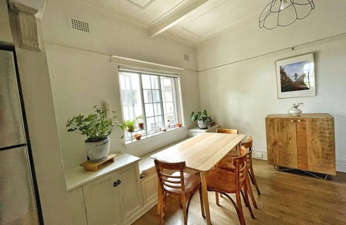 Randwick Apartment | Spacious apartment with rooftop at Coogee Beach