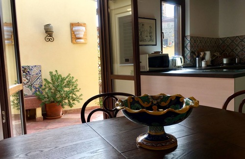 Albergheria Apartment | Spacious apartment with terrace in the heart of Palermo's historical old town
