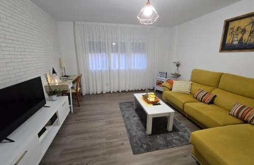 O Grove Apartment | Spacious apartment with sea view in O Grove, 110 m²