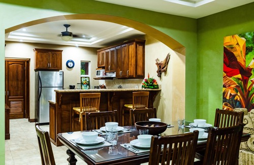 Playa Langosta Condo | Spacious beachfront 2-BR condo with Pool and a stunning sunset view