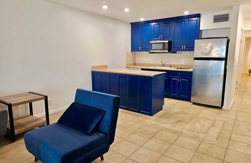 Red Hook Condo | Spacious-Beachfront Condo with WiFi, Pool, Tennis, AC