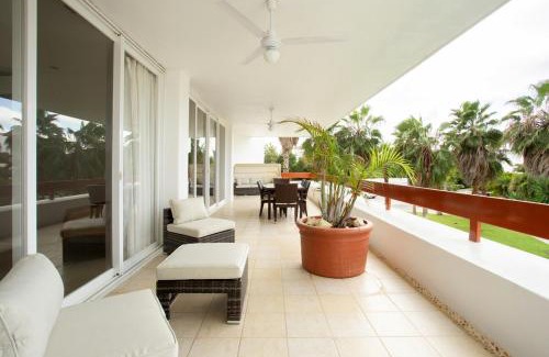 Costa Maya Apartment | Spacious Beachfront Condo at Reef Cozumel