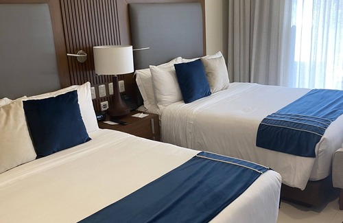 Cabo Bello Resort | Spacious beachfront resort suites in Los Cabos, Mexico - all inclusive available