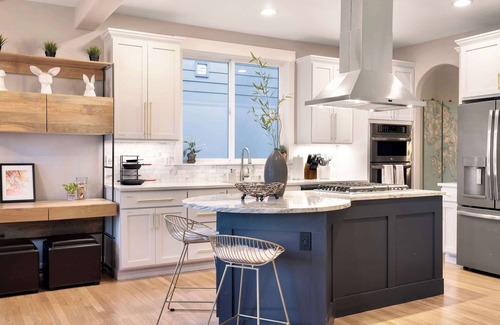 Bothell House | Spacious Bothell Family Home Close to Wine Country