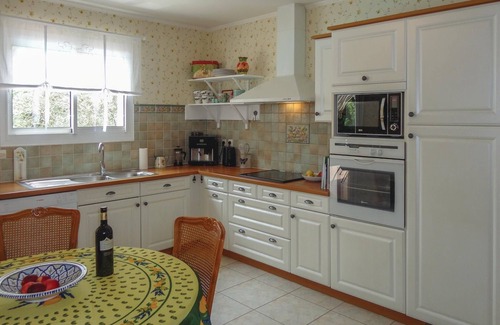 Lamalou-les-Bains House | Spacious, bright villa with pool in Lamalou-les-Bains.