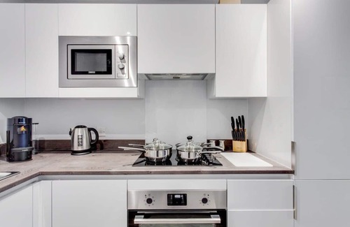 Bordesley Apartment | Spacious & Bright 1 Bed Apartment in Birmingham