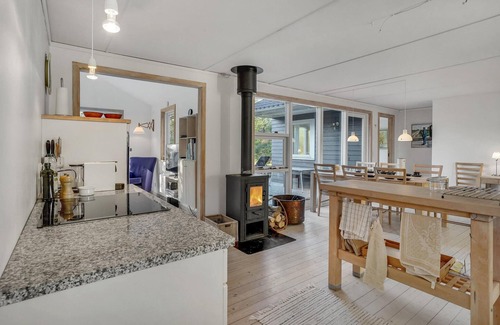Yderby House | Spacious, bright vacation home in a naturally beautiful location close to the water.