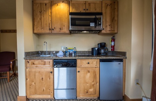 Crested Butte Condo | Spacious + Bright Suite | Ski-in Crested Butte