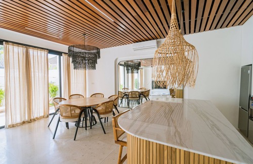 Tibubeneng Villa | Spacious Canggu Villa w/rooftop & private plunge poolnUnity Villa #1