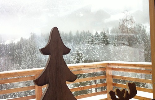 Annaberg im Lammertal House | Spacious chalet directly on the ski slope with a private sauna and relaxation area.
