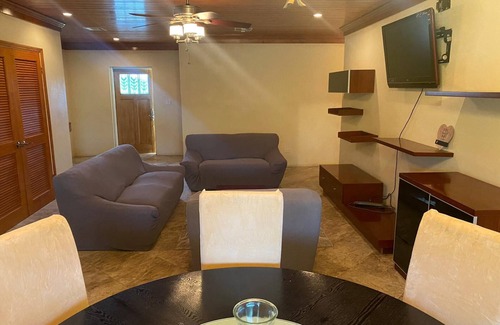 Long Island House | Spacious, Clean, Sunny, New constrution