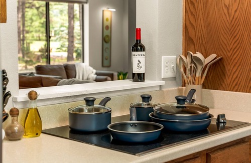 Monument House | Spacious Comfort in Scenic Monument