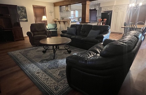 Tomball House | Spacious Comfort - Long Term Stays Considered.