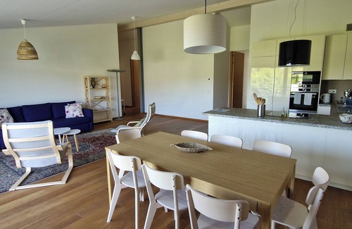 Gurmels Apartment | Spacious, comfortable, 4 bedroom attic