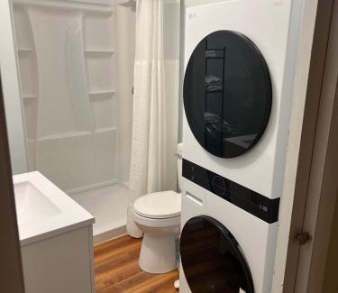 Tallahassee House | Spacious comfortable Studio Unit