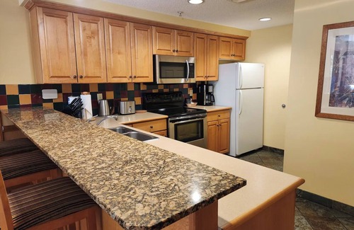Three Sisters Mountain Village Resort | Spacious Condo Unit Nestled on Three Sisters Mountainside