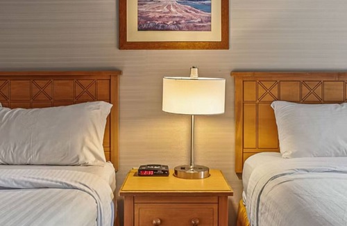 Three Sisters Mountain Village Resort | Spacious Condo Unit Nestled on Three Sisters Mountainside