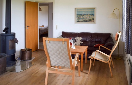 Østerskov House | Spacious cottage with sea view.
