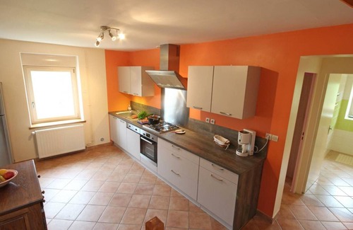 Mauves-sur-Huisne Cottage | Spacious Countryside Retreat with Modern Amenities, Games Area, and Wildlife Views