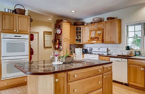 West Tisbury House | Spacious Country Home centrally located on the island of Martha's Vineyard.