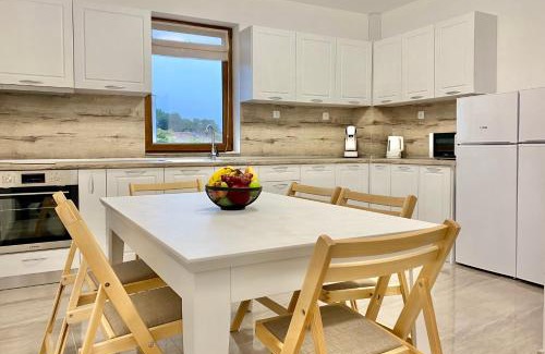 Stara Zagora Apartment | Spacious & Cozy 2 bed Apartment with Work Space & Fast Wi-fi