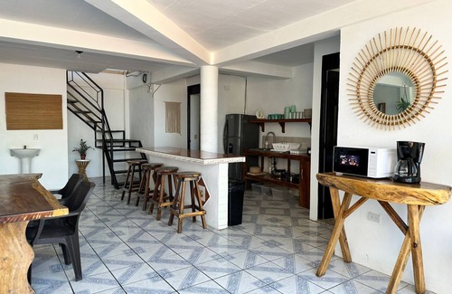 Tamanique House | Spacious Cozy Beachhouse in Atami!