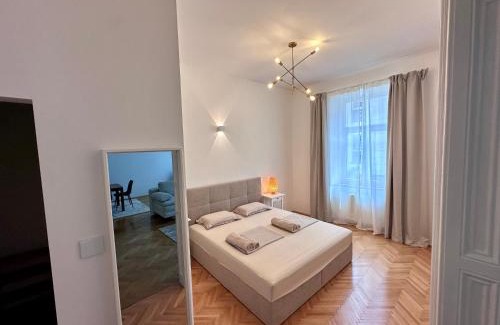 Maribor Apartment | Spacious Designer Apartment in heart of the town