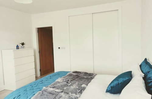 Rossnowlagh House | Spacious Donegal Home Lake & Sea Views Every Room