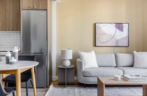 Vinegar Hill Apartment | Spacious Dumbo 1BR w/W/D, Roof & Gym, nr TimeOut Building, by Blueground