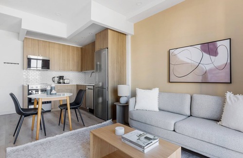 Vinegar Hill Apartment | Spacious Dumbo 1BR w/W/D, Roof & Gym, nr TimeOut Building, by Blueground