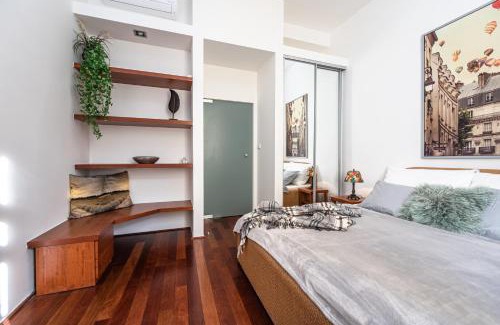 Stare Mesto Apartment | Spacious elegant apartment at the Old Town Square
