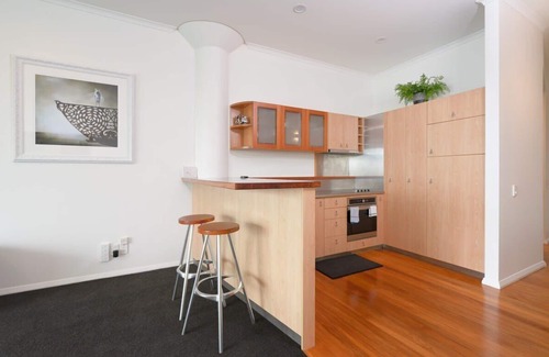 Auckland Central Business District Apartment | Spacious Executive Apartmt, great Views! Location