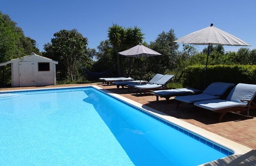 Lagos Cottage | Spacious Family Cottage (max 5p) with Shared Pool