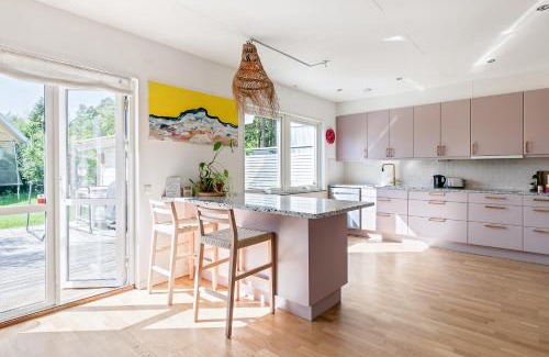 Tungelsta Villa | Spacious Family Home with Backyard