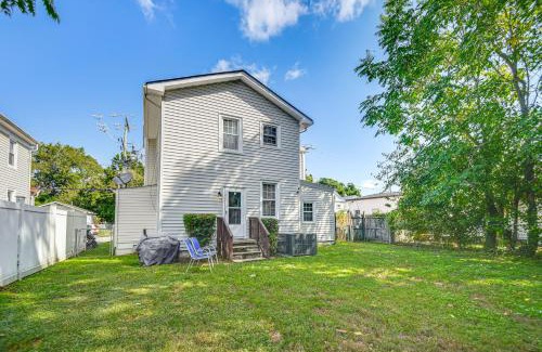 Downtown House | Spacious Family Home with Yard in Dtwn Hampton!