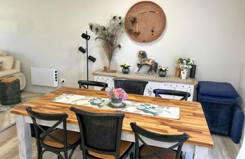 Tenterfield House | Spacious Family Retreat on the edge of Tenterfield