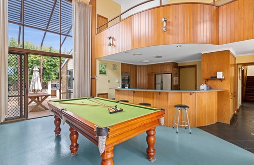 Torquay House | Spacious Family Retreat on Fischer (4)