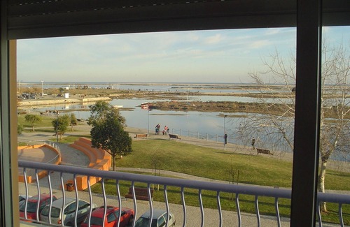 Fuseta Apartment | Spacious, frontline 3 bed 2 bath apt. with Amazing Sea Views & roof top terrace