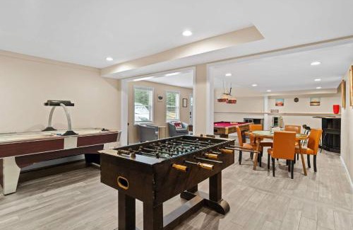 Pocono Pines House | Spacious Game Room Seclusion Hot Tub and more
