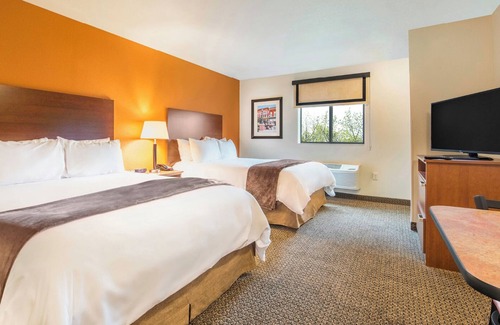 Billings Hotel | Spacious Getaway Near Yellowstone River Valley w/Kitchen & Modern Comforts