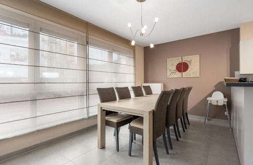 Blankenberge Apartment | Spacious ground floor apartment for family