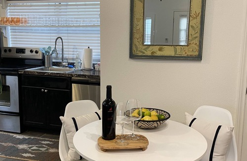 Westfield House | Spacious Guest House in the Heart of Central Austin- Walkable!