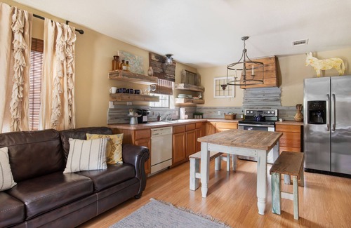 Wimberley House | Spacious Hill Country Getaway on 10 acres with Refreshing Pool - sleeps 20+