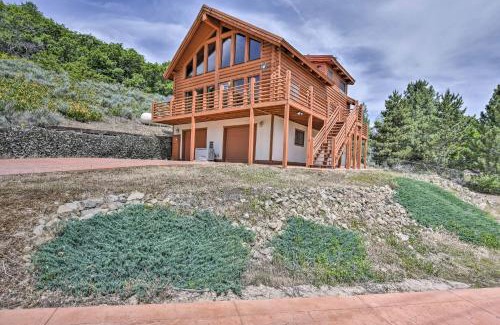 Eden House | Spacious Hilltop Cabin with Deck and Scenic Views!