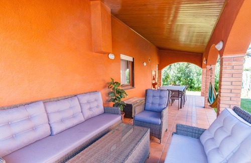 Sant Pere Pescador House | Spacious Holiday Home in Girona with Swimming Pool