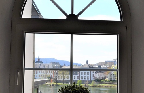 Bernkastel House | Spacious Holiday Home with Private Sauna, Terrace and Scenic River Views in Bern